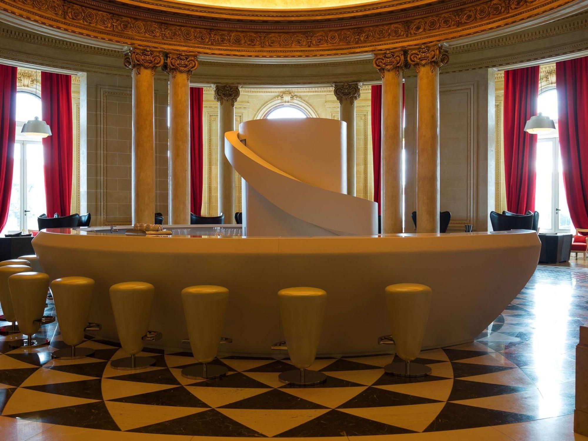 Sofitel Montevideo Casino Carrasco & Spa Exterior photo The bar at the Hotel de Crillon