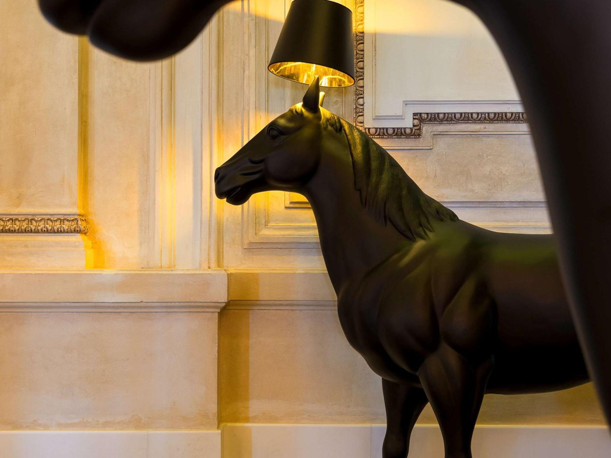 Sofitel Montevideo Casino Carrasco & Spa Exterior photo The horse lamp